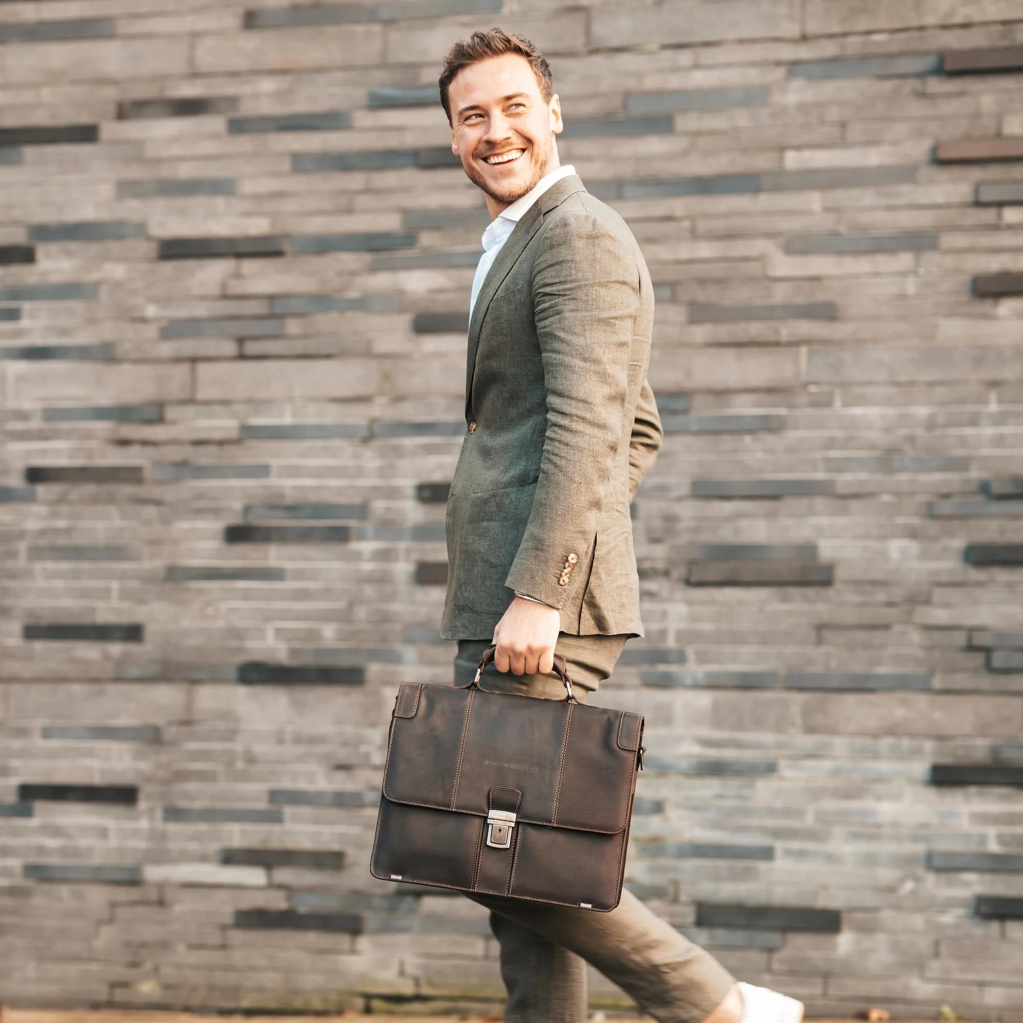 Leather Briefcase Brown Stuttgart - Image 3